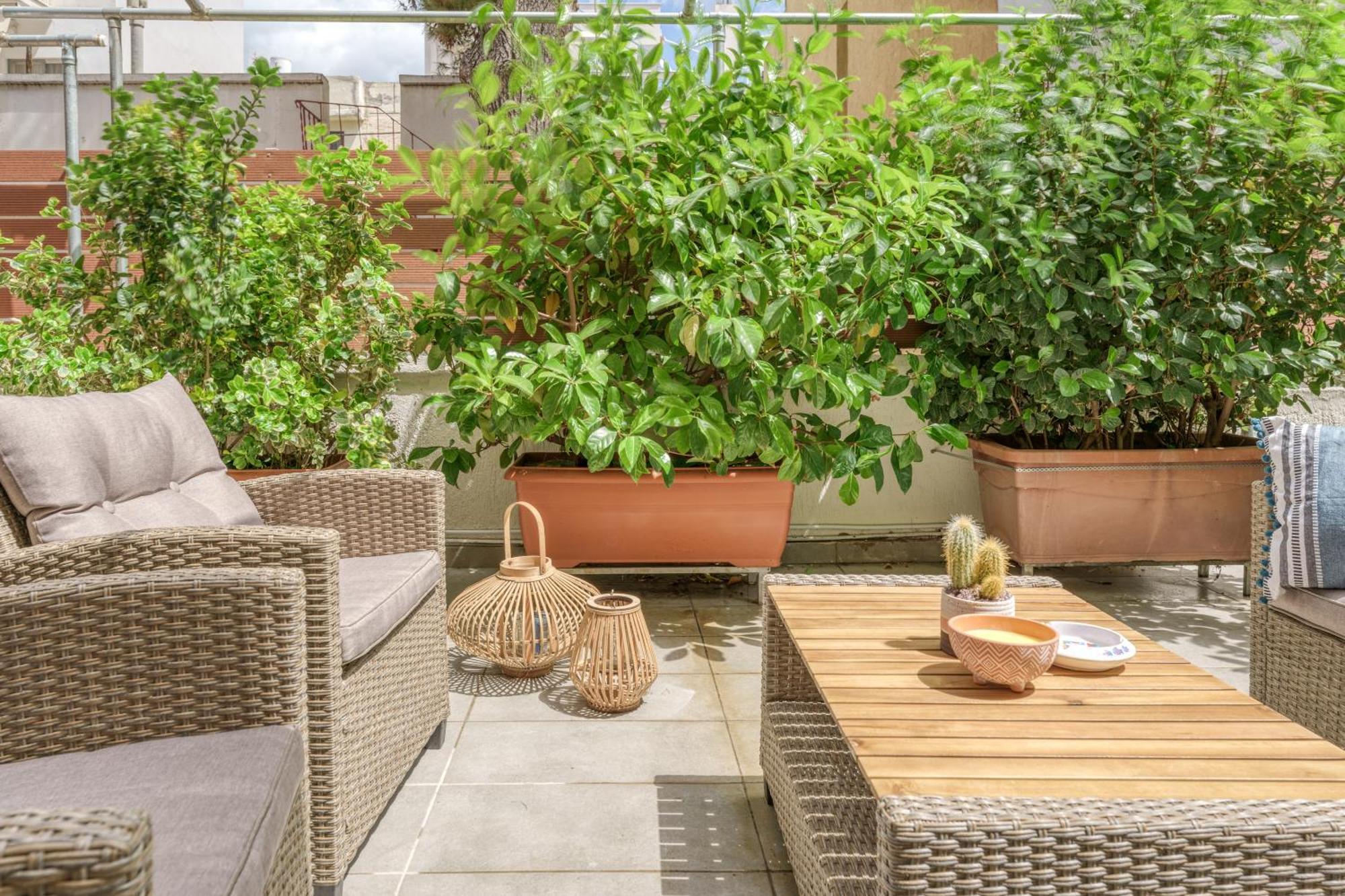 Nostos Apartment, With A Spacious Backyard Artemida  Luaran gambar